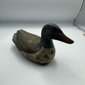 Vintage decoy duck red shed